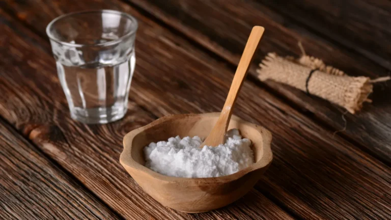 Drink Baking Soda in Water: Benefits, Risks, and How to Use It