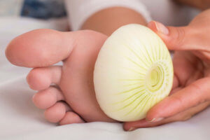 What Are the Benefits of Using Onions in Socks?