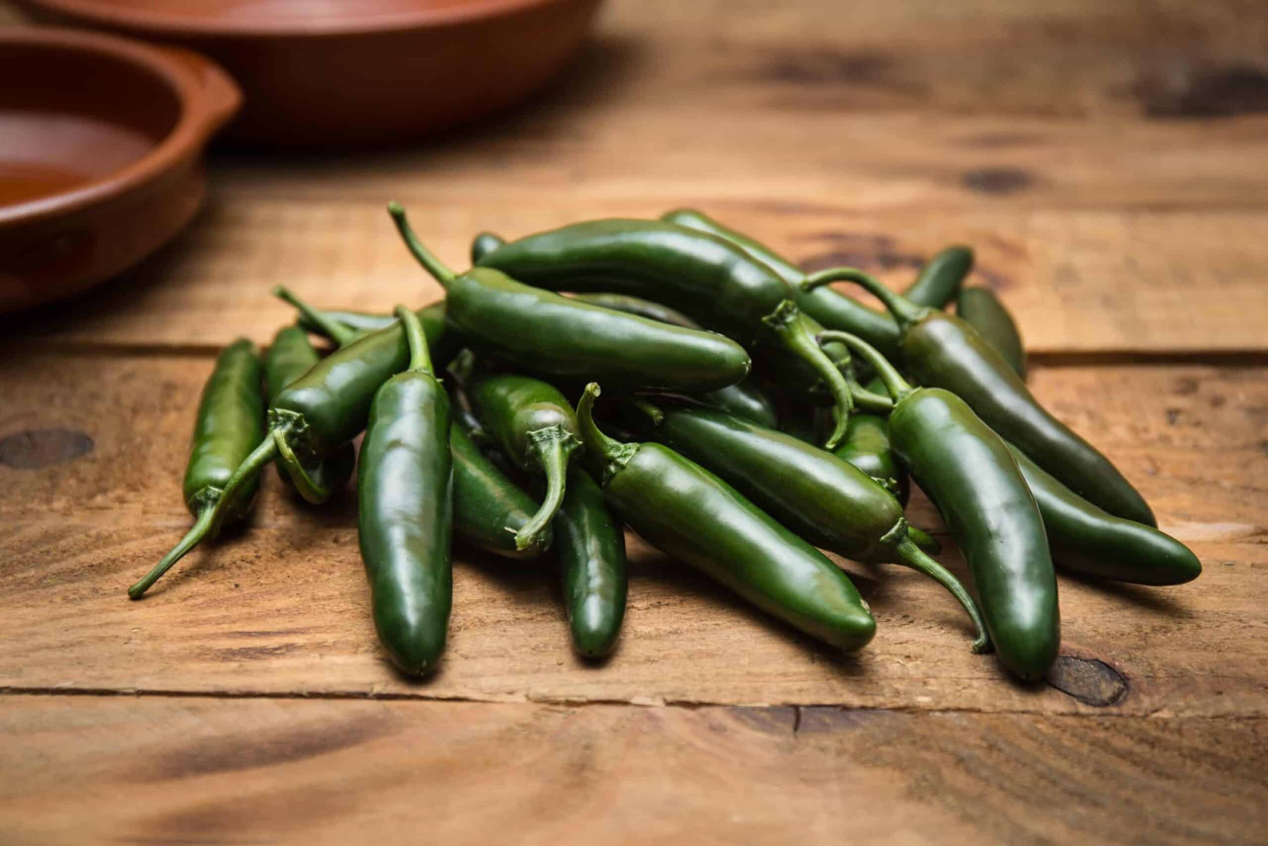 Serrano Pepper Replacement: Finding the Perfect Substitute for Your Recipes